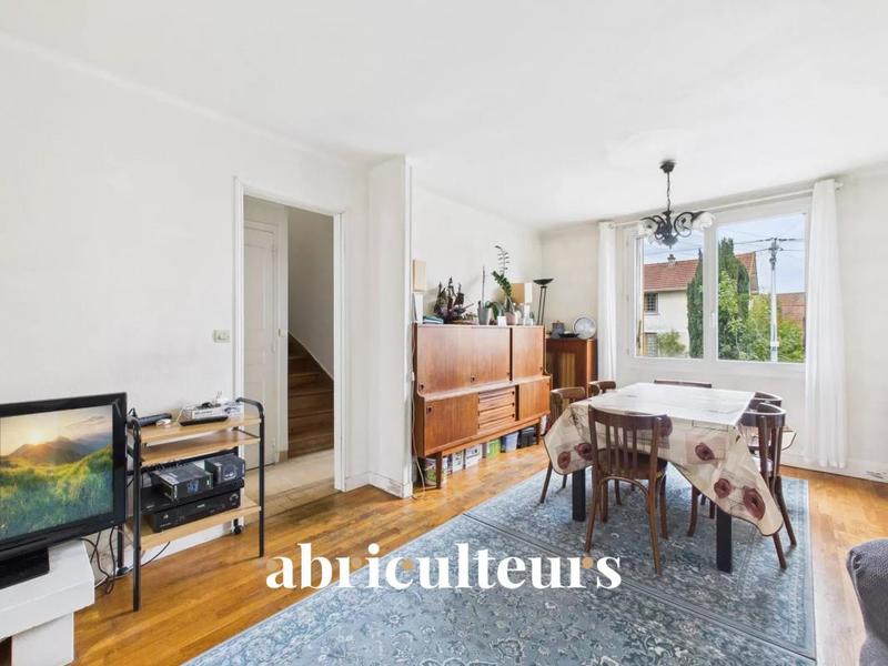 Maison - 76 m² - 5 pièces