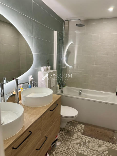 Maison - 102 m² - 4 pièces