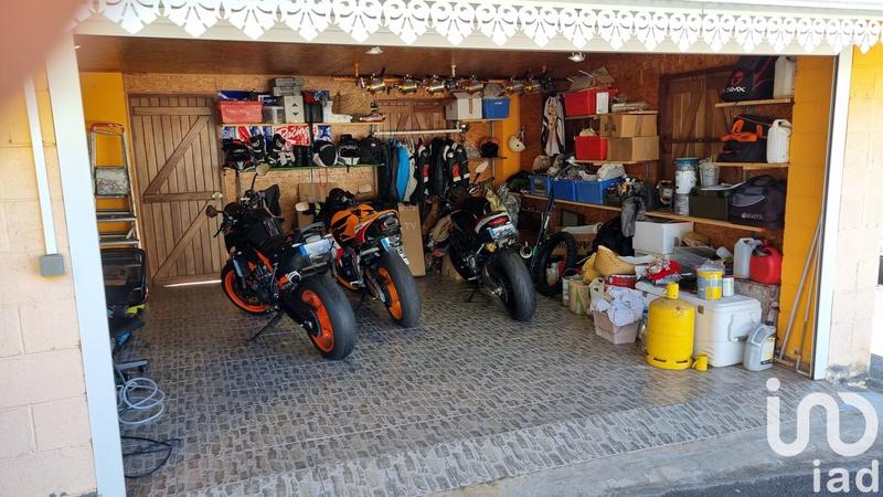 Maison - 242 m² - 6 pièces