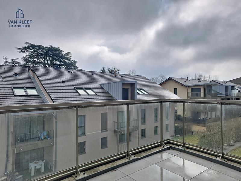 Appartement - 85 m² - 4 pièces