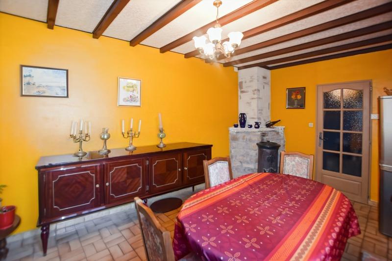 Maison - 99 m² - 4 pièces