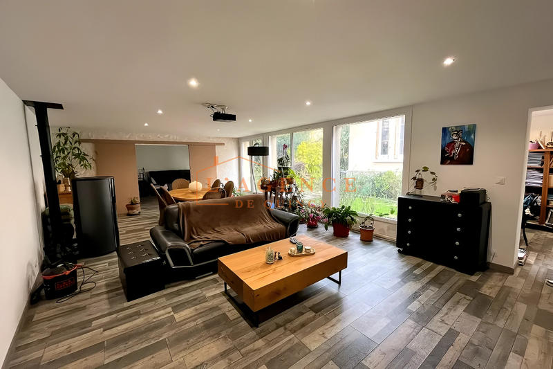 Maison - 150 m² - 9 pièces