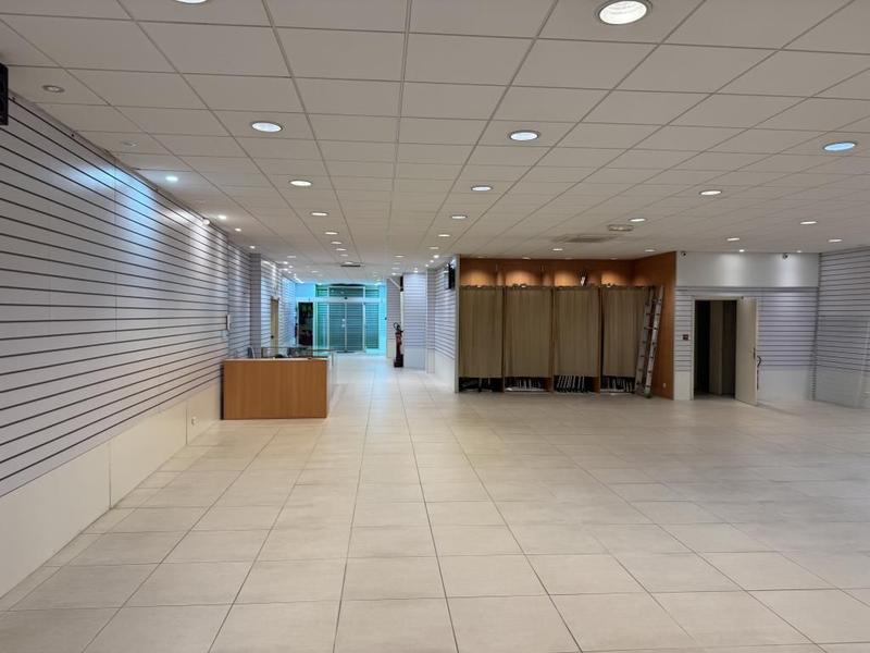 Immeuble - 268 m² - 6 pièces