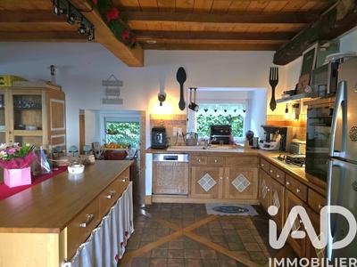 Maison - 360 m² - 16 pièces