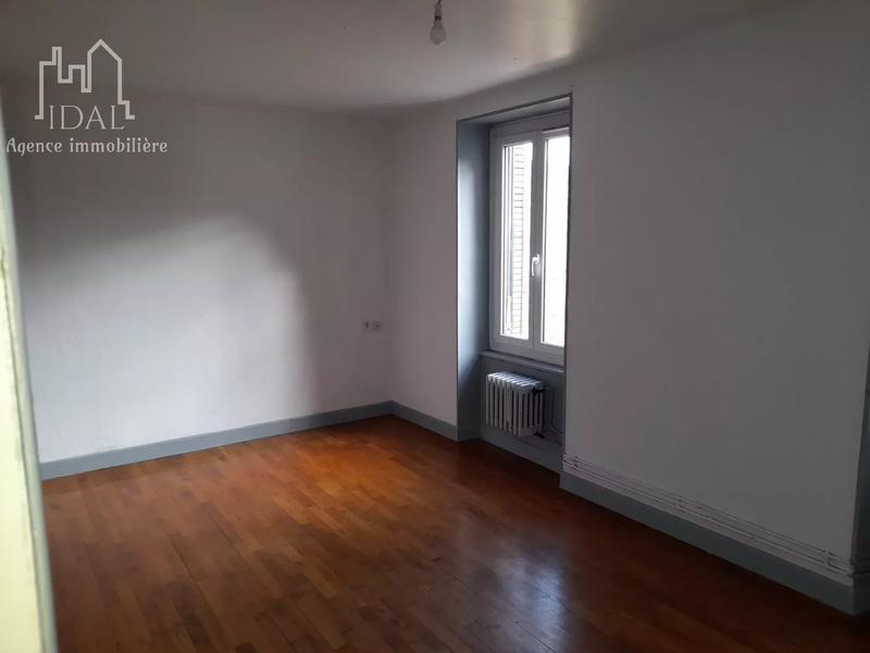 Maison - 223 m² - 10 pièces