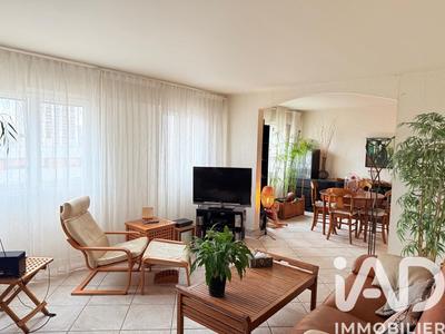 Appartement - 110 m² - 6 pièces