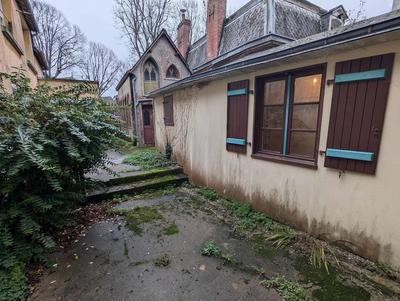 Maison - 200 m² - 7 pièces