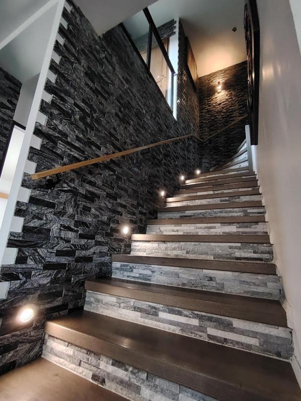 Maison - 205 m² - 10 pièces