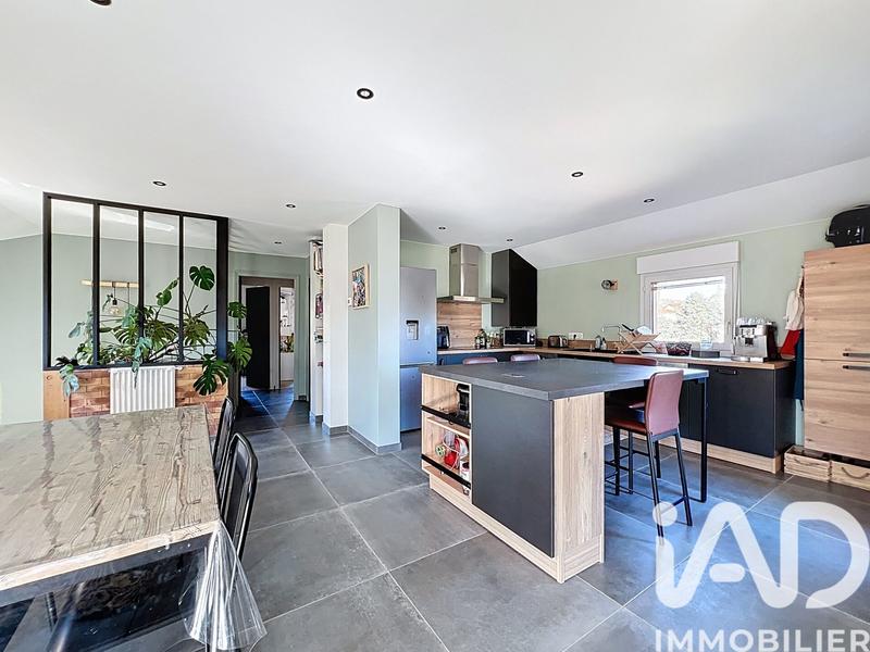 Appartement - 80 m² - 4 pièces