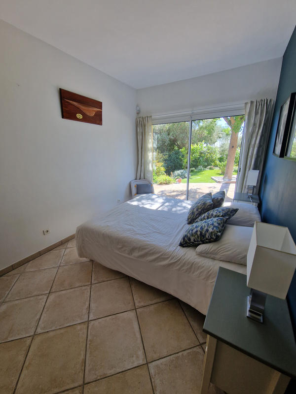 Maison - 205 m² - 6 pièces