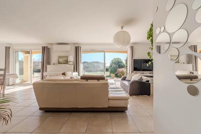 Villa - 143 m² - 5 pièces