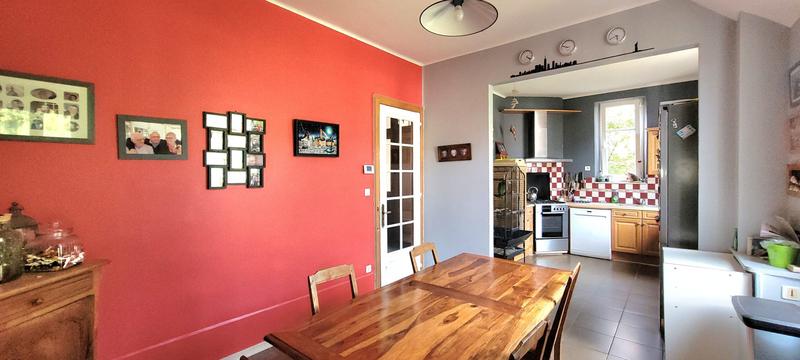 Maison - 160 m² - 8 pièces