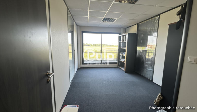 Bureau - 97 m² - 5 pièces