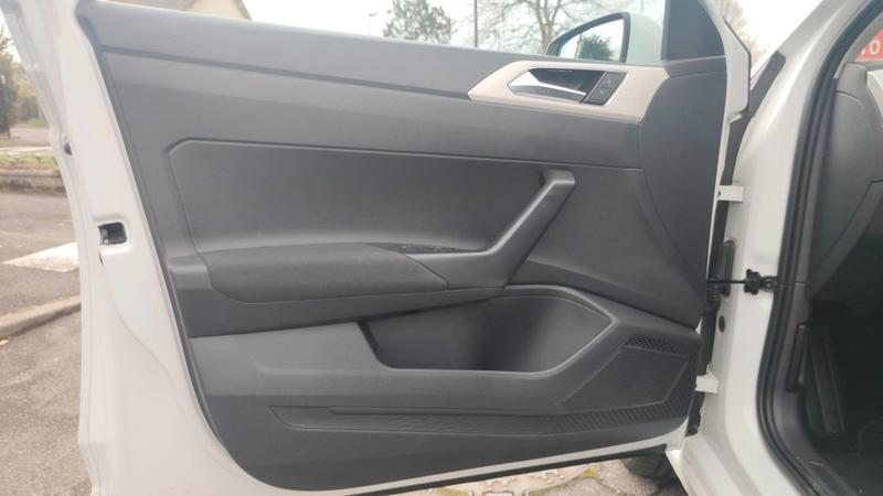 Volkswagen Polo VI 1.0 Tsi 110 Dsg7 Carat