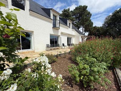 Maison de ville - 230 m² - 6 pièces