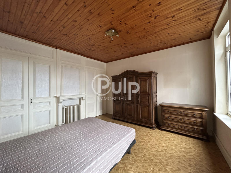 Maison bourgeoise - 215 m² - 12 pièces