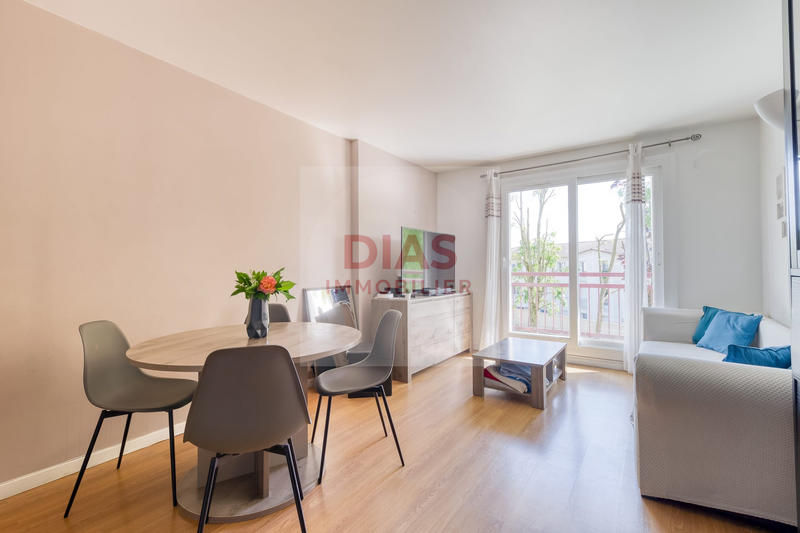 Appartement - 65 m² - 1 pièce