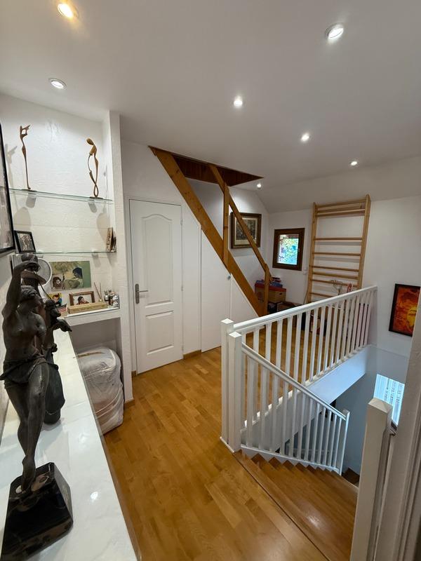 Maison - 170 m² - 5 pièces