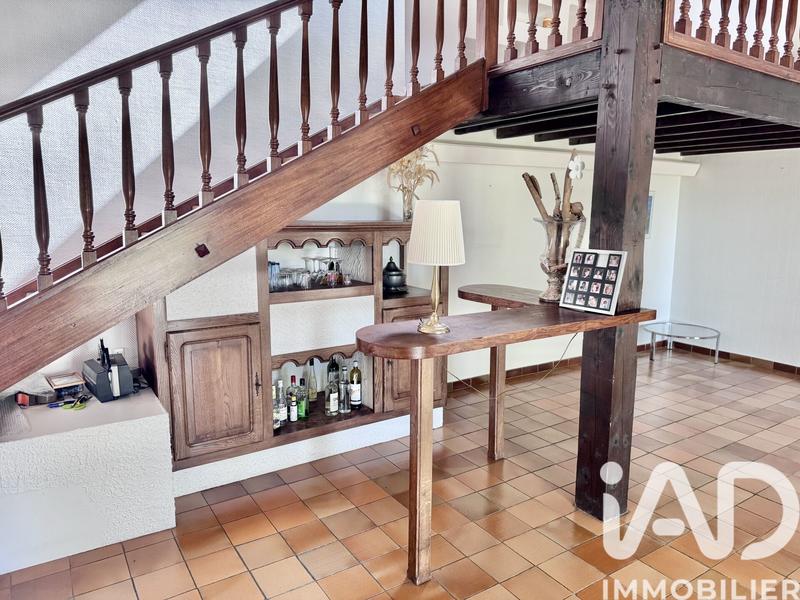 Maison - 183 m² - 7 pièces