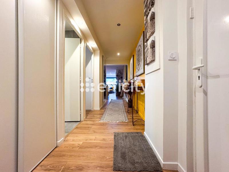 Appartement - 75 m² - 3 pièces