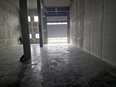 Local d'activités - 171 m²