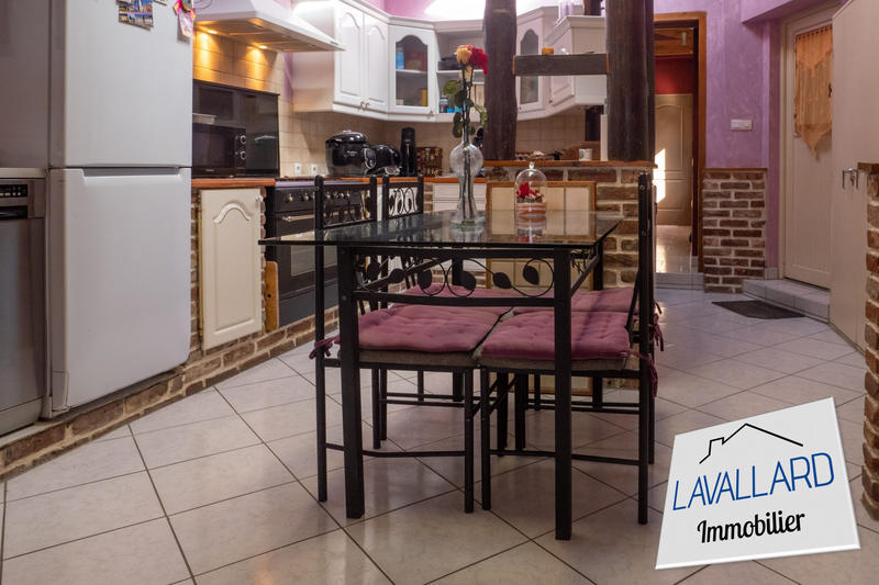 Maison - 140 m² - 5 pièces