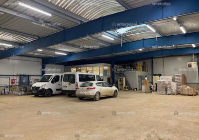 Local d'activité / Entrepôt - 1 700 m²