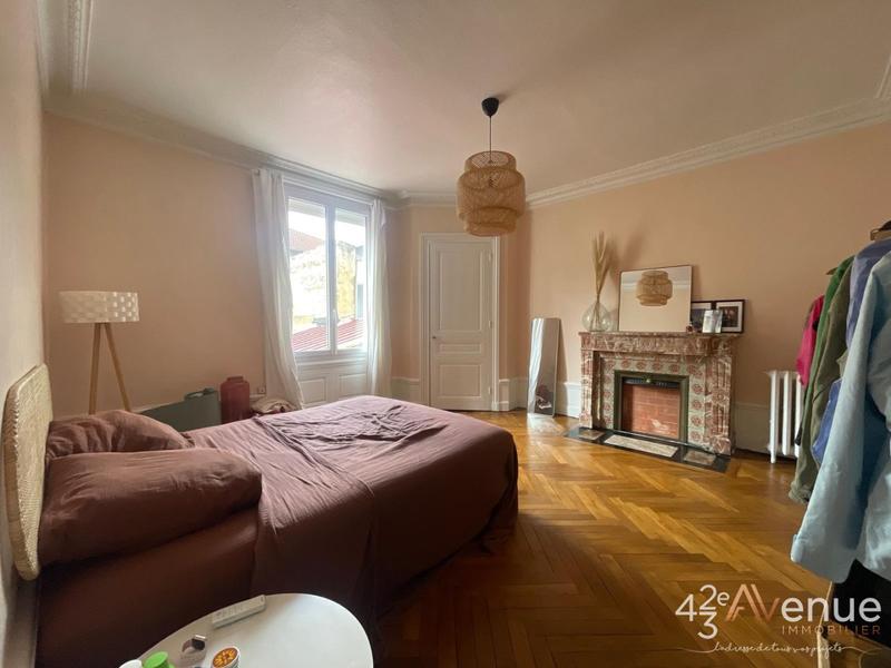 Appartement - 93 m² - 4 pièces