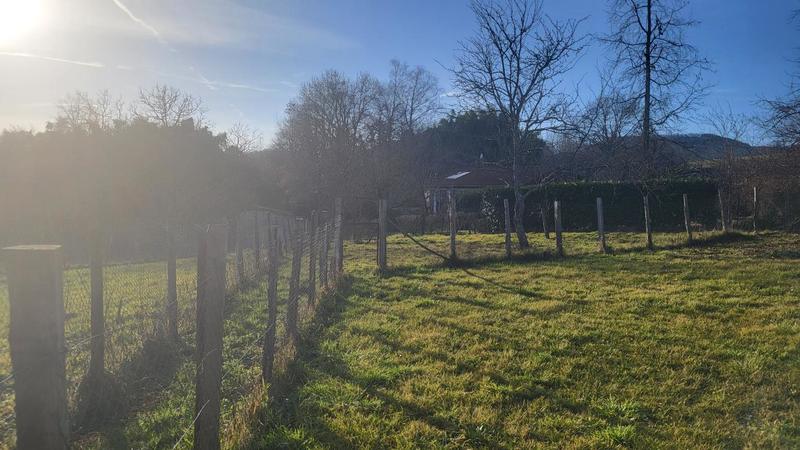 Terrain constructible - 758 m²