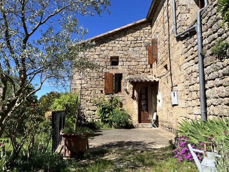 Propriété - 430 m² - 20 pièces