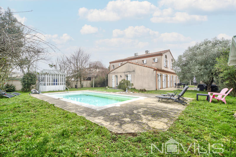 Maison d'architecte - 185 m² - 5 pièces