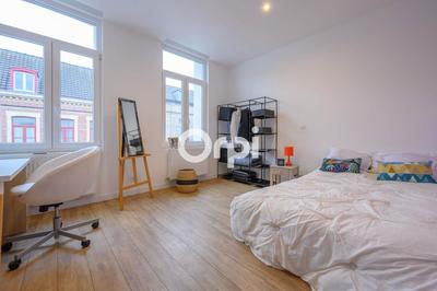 Maison - 180 m² - 7 pièces