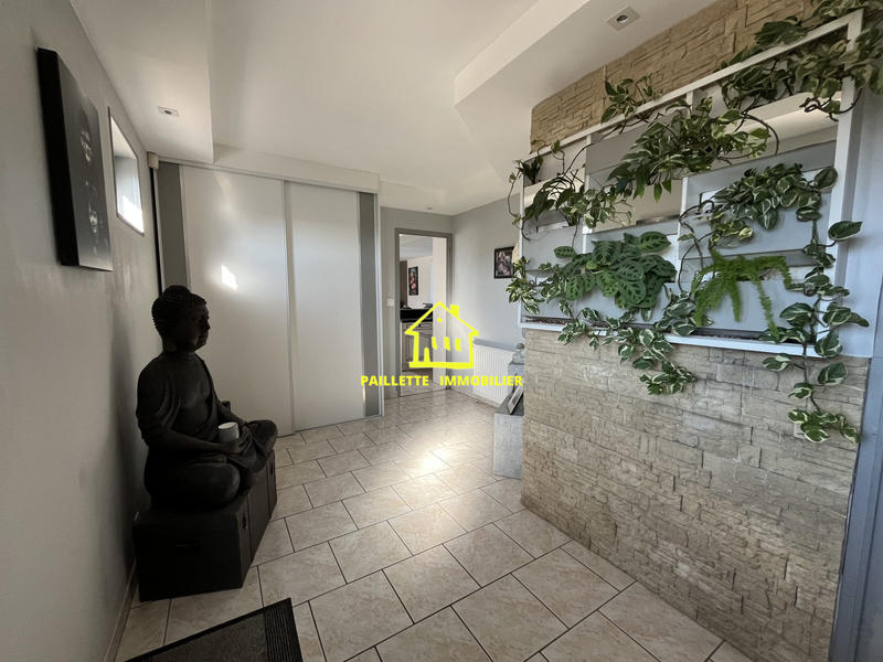 Maison - 189 m² - 6 pièces