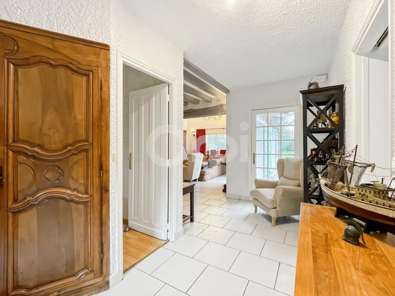 Maison - 231 m² - 8 pièces