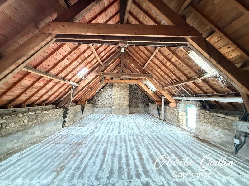 Maison - 250 m² - 15 pièces