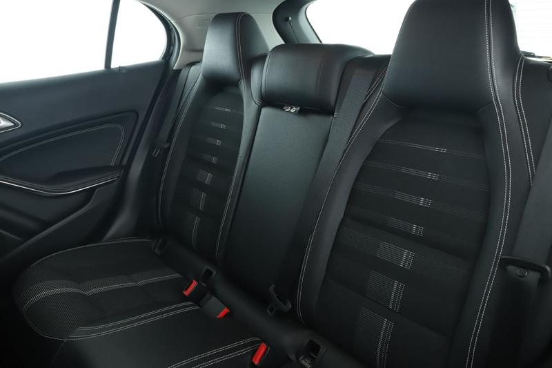 Mercedes Gla 250 Sensation 7g-Dct 211 ch