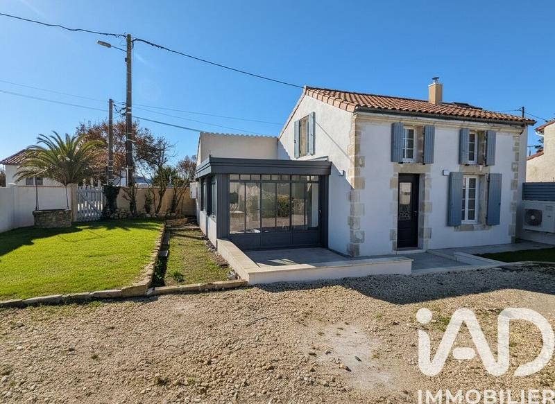 Maison - 90 m² - 4 pièces