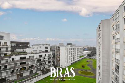 Appartement - 81 m² - 4 pièces