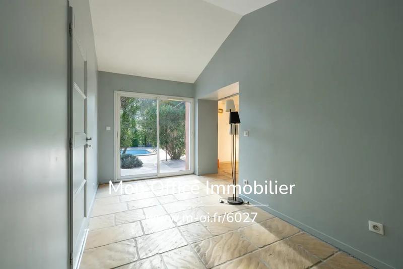 Maison - 212 m² - 5 pièces