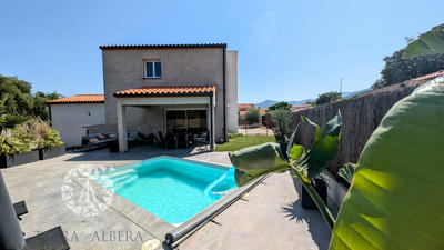 Villa - 130 m² - 5 pièces