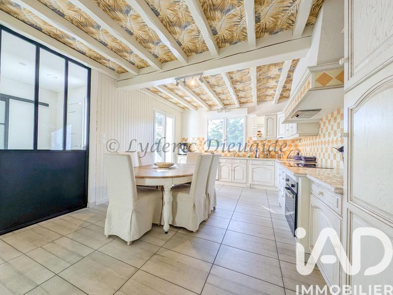Maison - 177 m² - 5 pièces