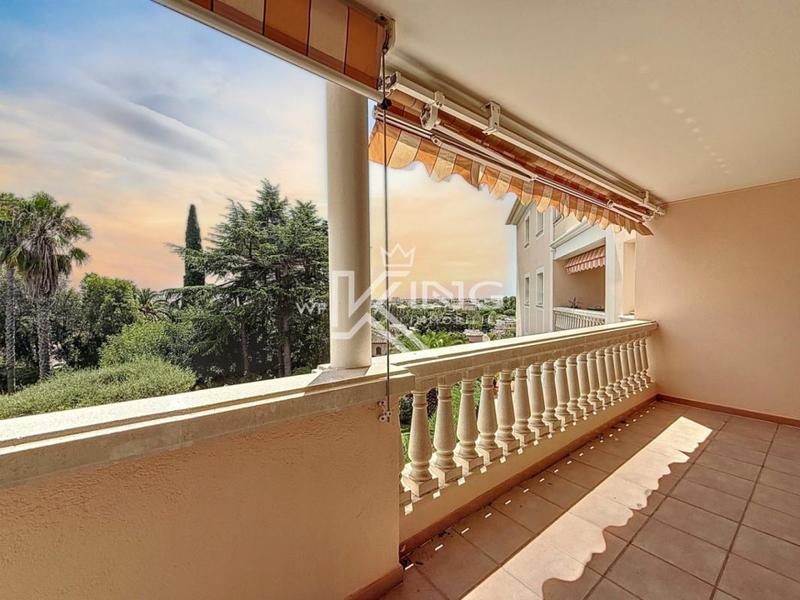 Appartement - 94 m² - 4 pièces