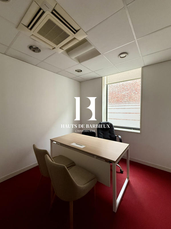 Local d'activités - 220 m² - 8 pièces