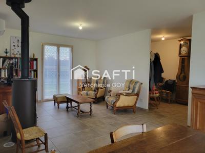 Maison - 110 m² - 4 pièces