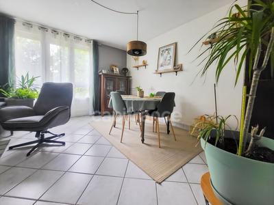 Appartement - 86 m² - 4 pièces