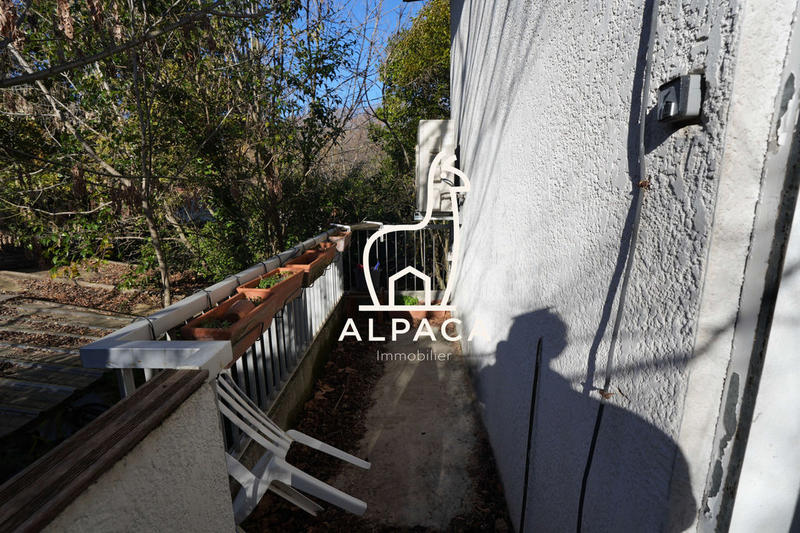 Maison - 185 m² - 10 pièces