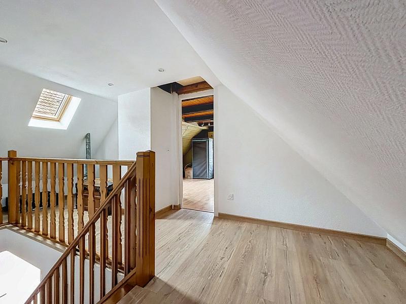 Maison - 98 m² - 5 pièces