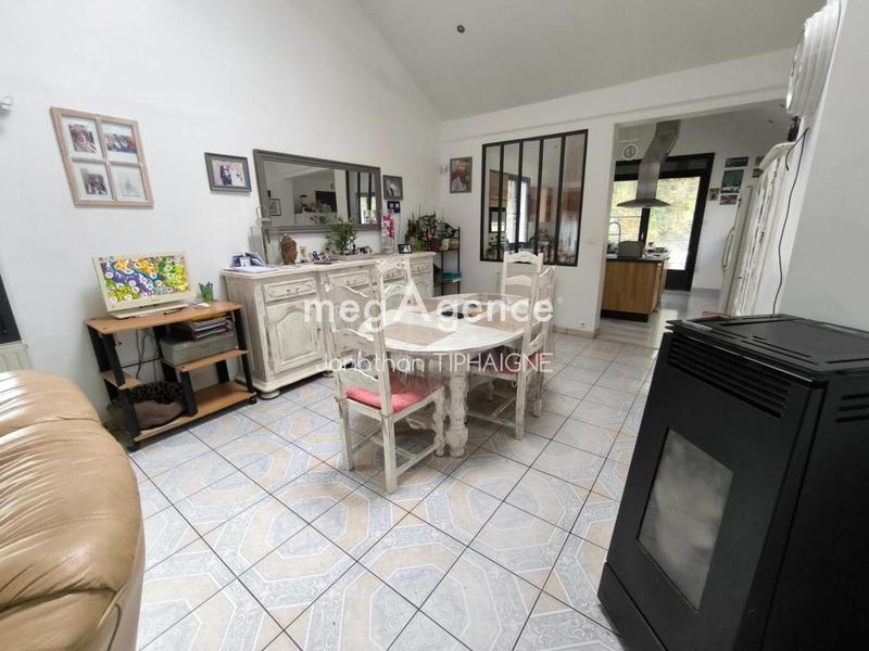 Maison - 137 m² - 6 pièces