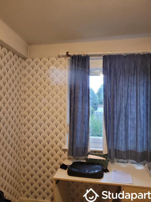 Chambre - 9 m² - 1 pièce