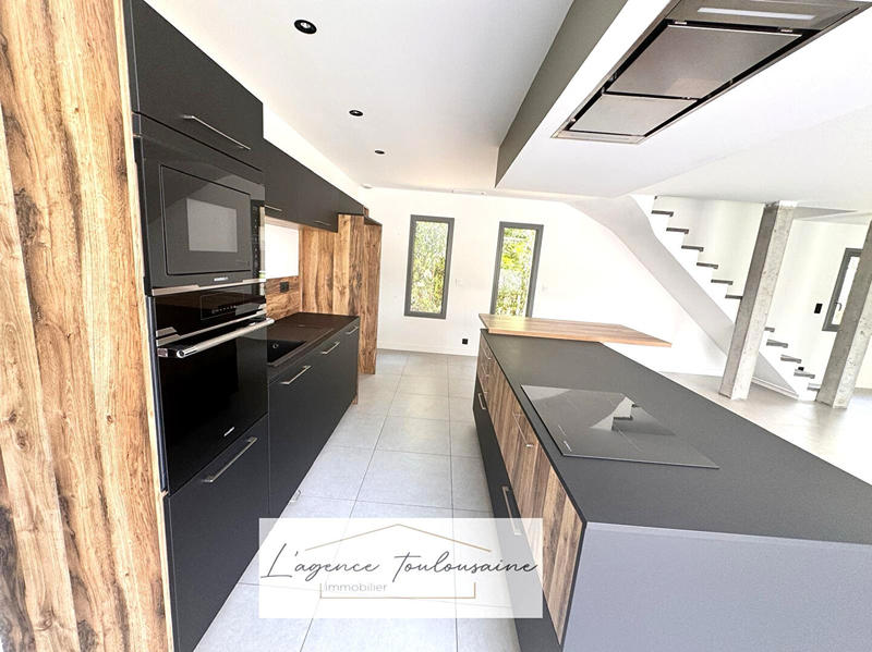 Maison - 164 m² - 4 pièces